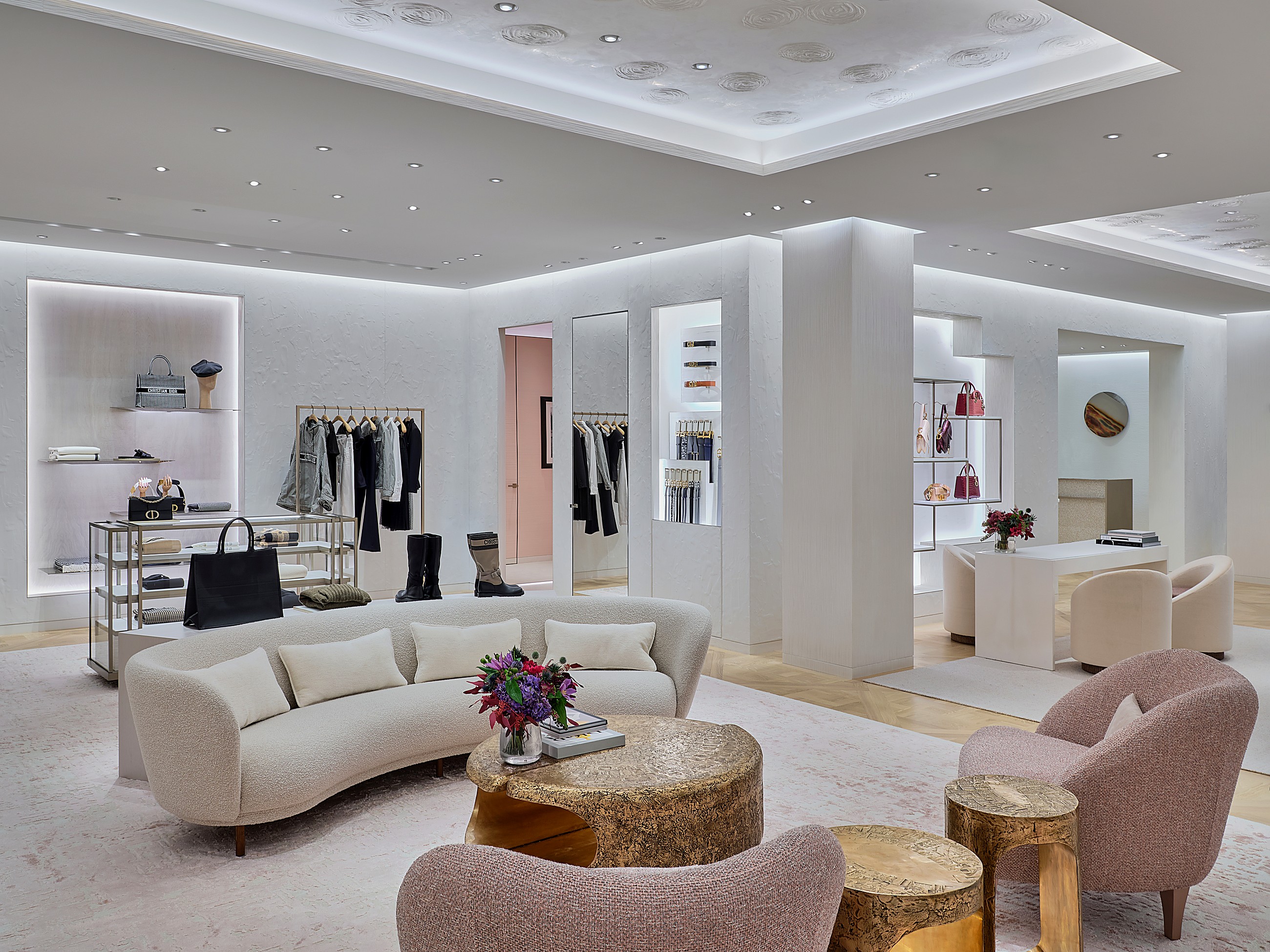 DENZO interior